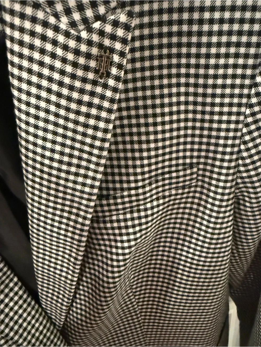 Tommy Hilfiger Black and White Houndstooth Sport Coat
